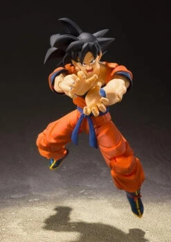 SON GOKU SAIYAN RAISED ON EARTH DRAGON BALL Z SH FIGUARTS