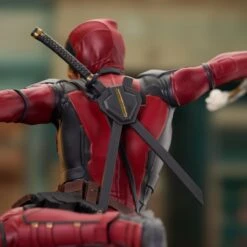 Diamond DEADPOOL MARVEL GALLERY DEADPOOL & WOLVERINE -Frikanime Ventas DEADPOOL MARVEL GALLERY DEADPOOL WOLVERINE 4